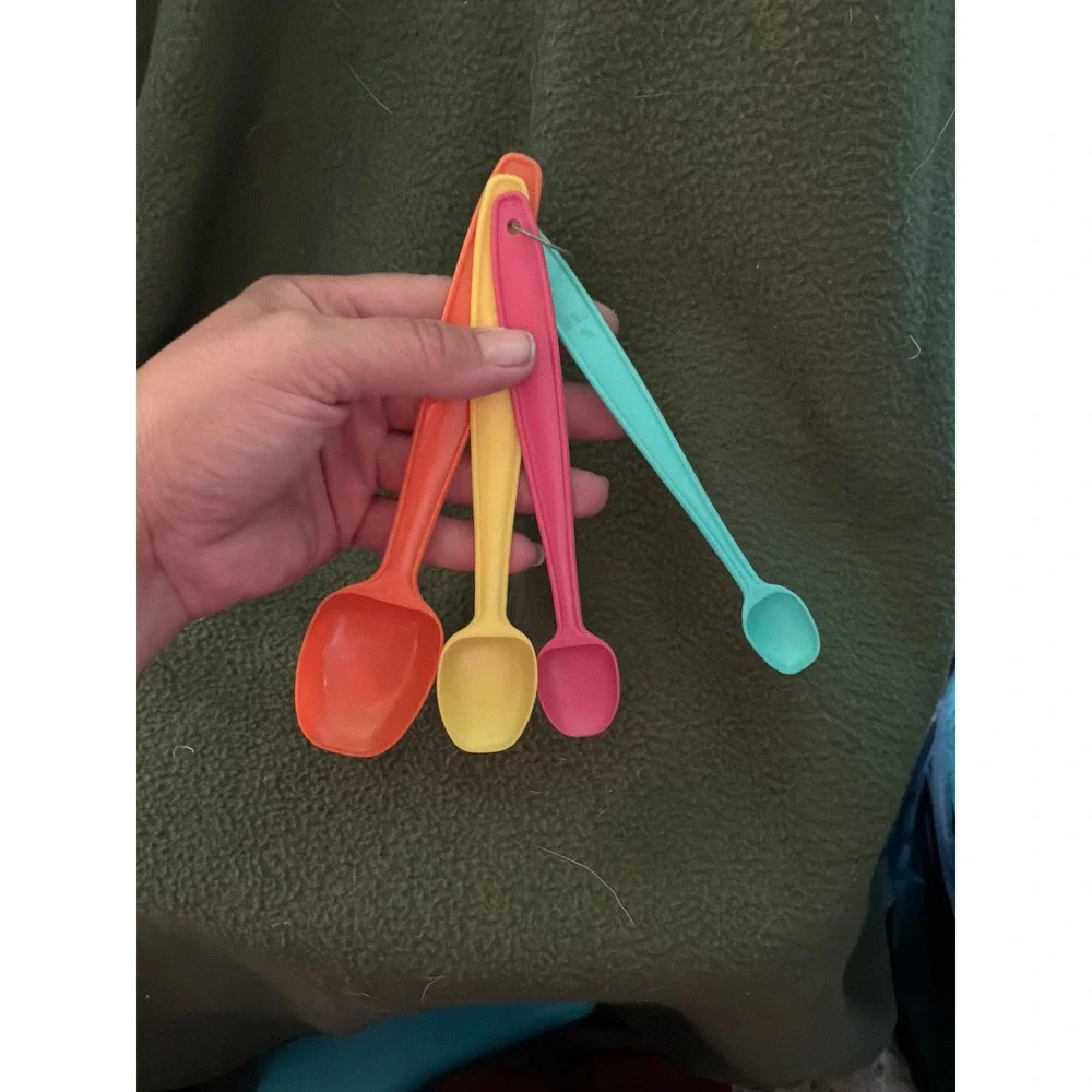 Vintage Unisex Tupperware Measuring Spoon Set OS Multi-Color